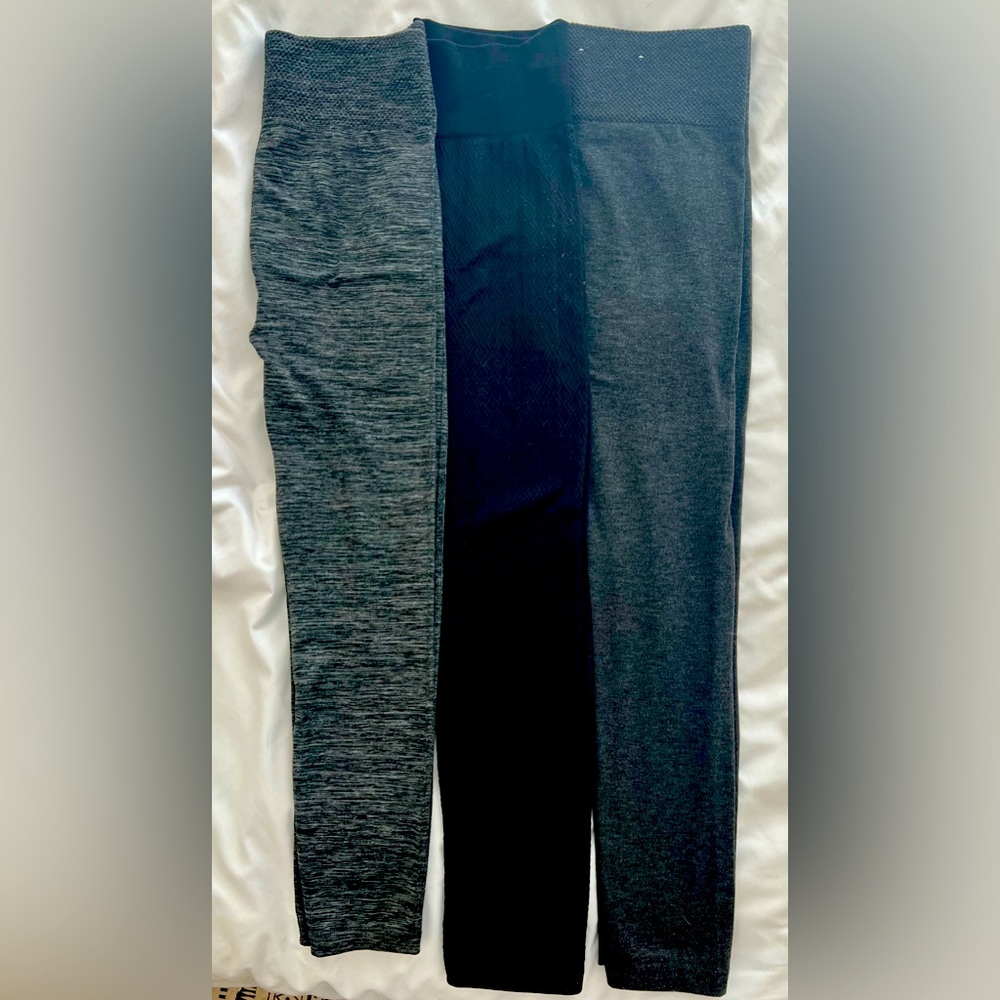 Black and gray leggings